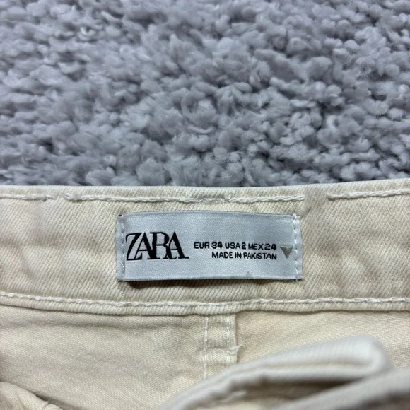 Zara Jeans Womens 2 Crop White Denim Party Night Out Travel Dinner Bell Bottoms - Picture 2 of 4